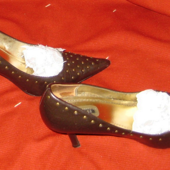 Rampage Brown Heels, pointed toe, studs 6.5M - Picture 3 of 6